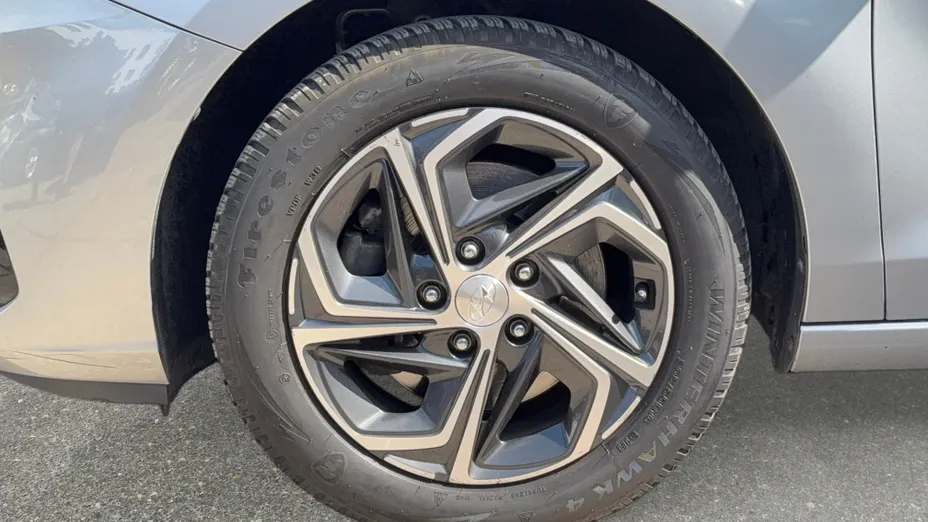 HYUNDAI i30 i30 1.5 DPI Smart