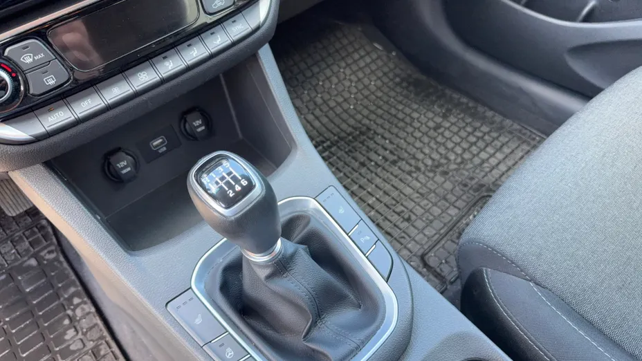 HYUNDAI i30 i30 1.5 DPI Smart