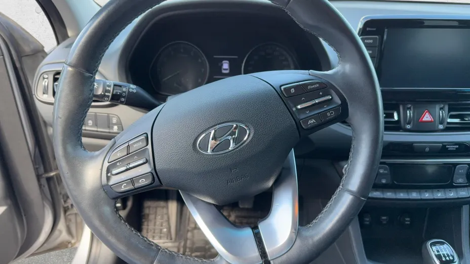 HYUNDAI i30 i30 1.5 DPI Smart