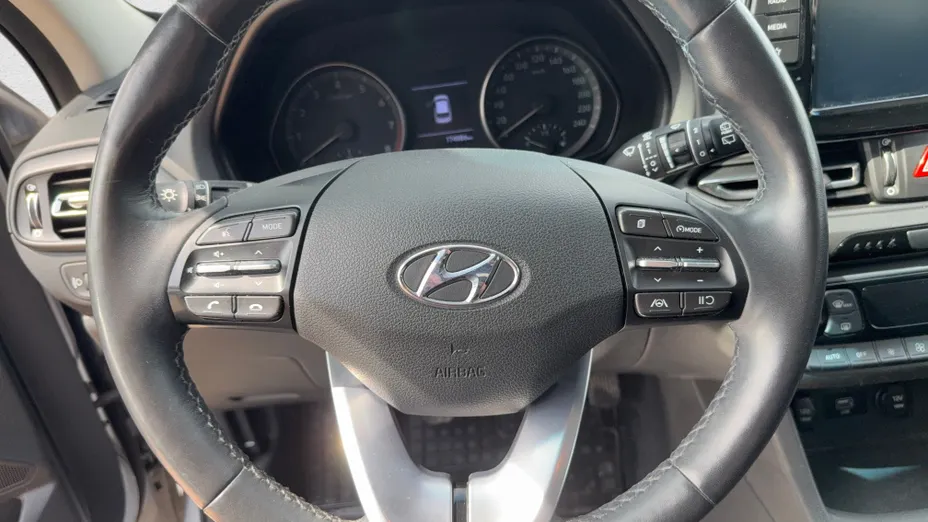 HYUNDAI i30 i30 1.5 DPI Smart