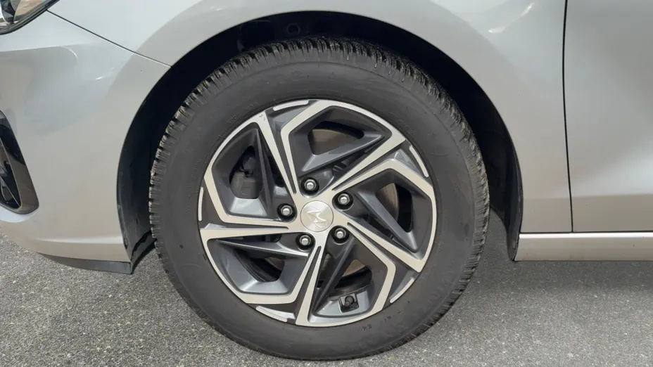 HYUNDAI i30 i30 1.5 DPI Smart