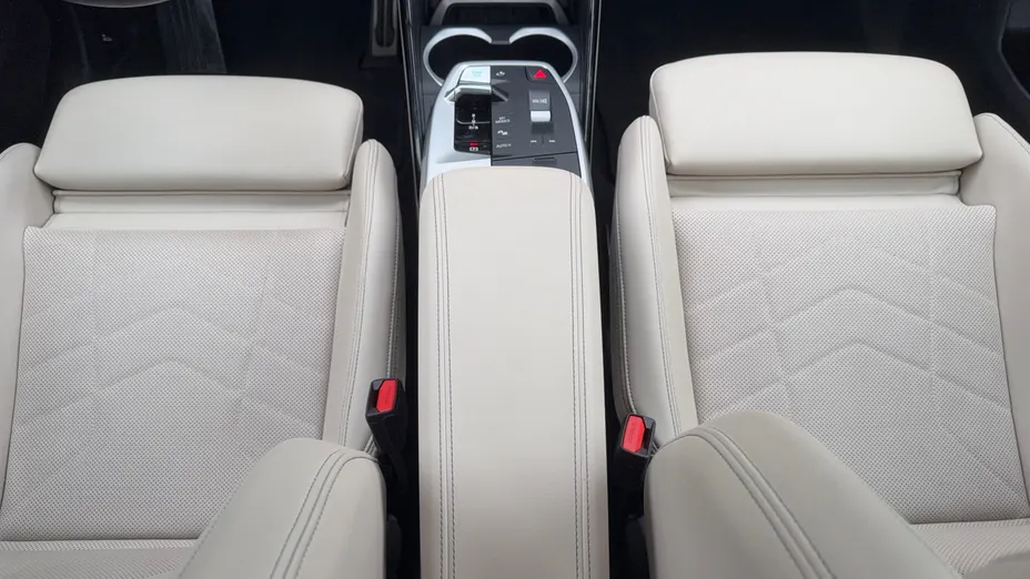 BMW iX1 iX1 xDrive30 66.5kWh M Sport