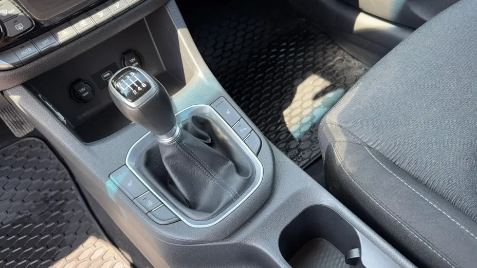 HYUNDAI i30 i30 1.5 DPI Smart