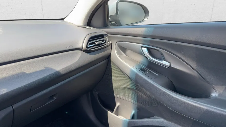 HYUNDAI i30 i30 1.5 DPI Smart