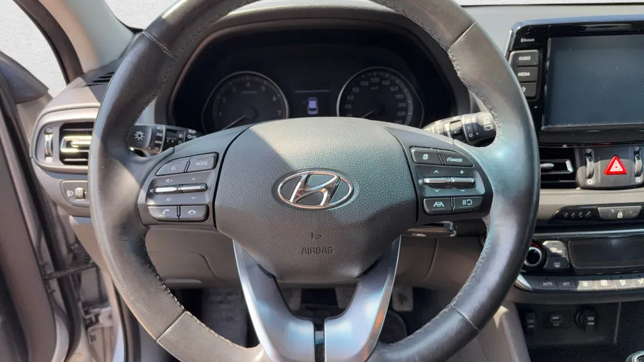 HYUNDAI i30 i30 1.5 DPI Smart