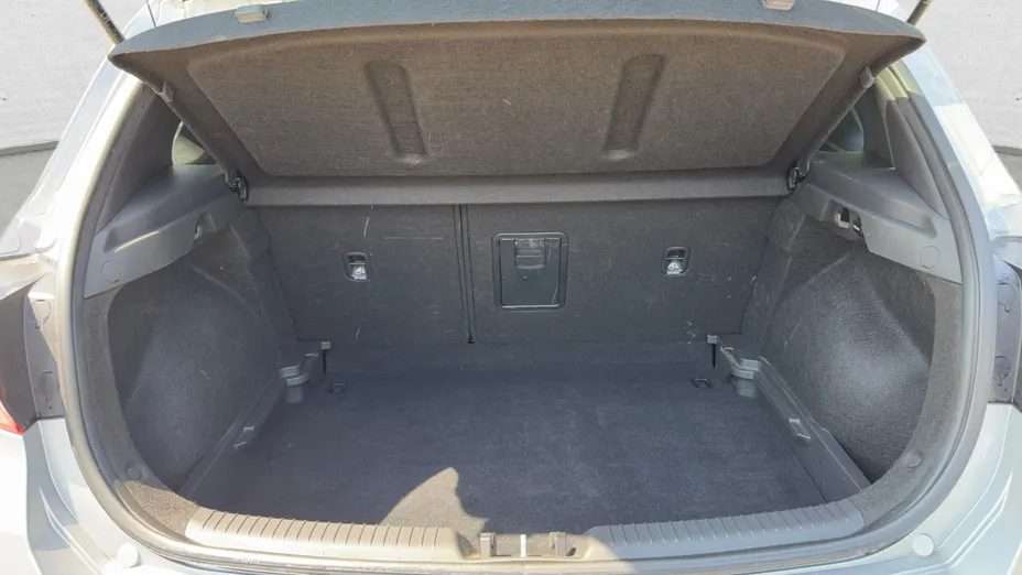 HYUNDAI i30 i30 1.5 DPI Smart