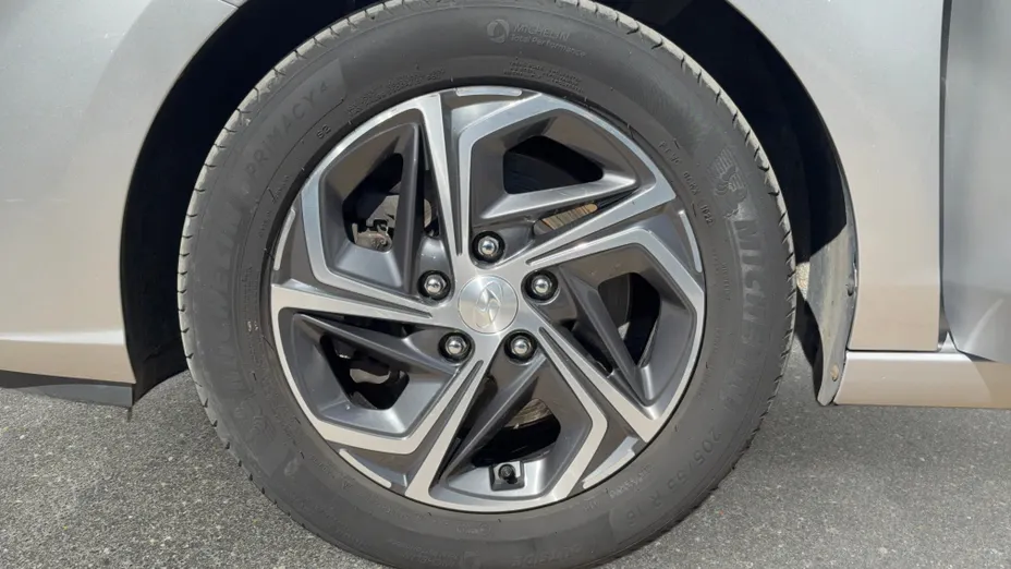 HYUNDAI i30 i30 1.5 DPI Smart