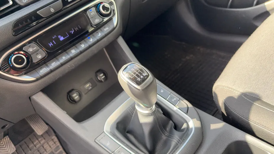 HYUNDAI i30 i30 1.5 DPI Smart