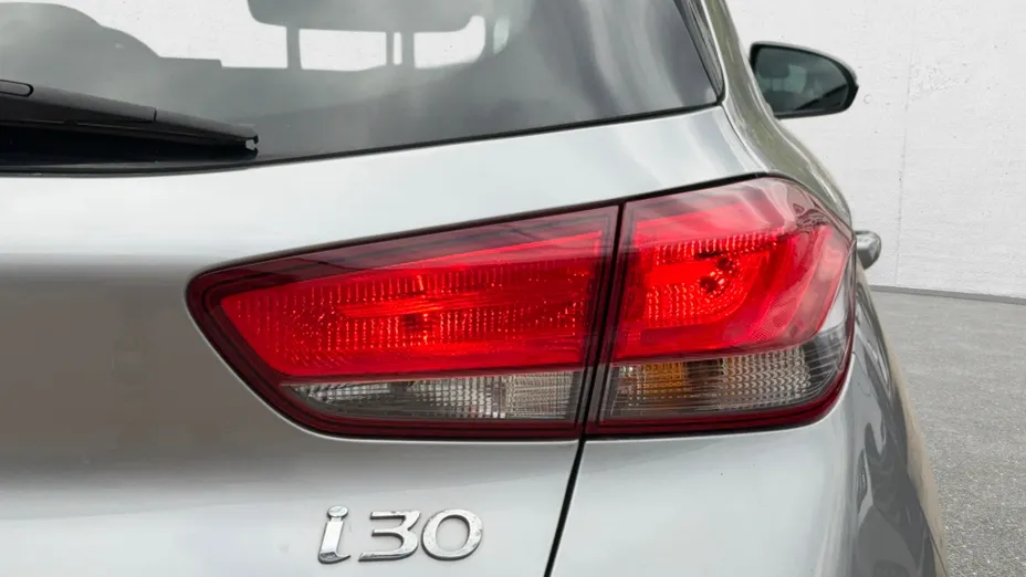 HYUNDAI i30 i30 1.5 DPI Smart