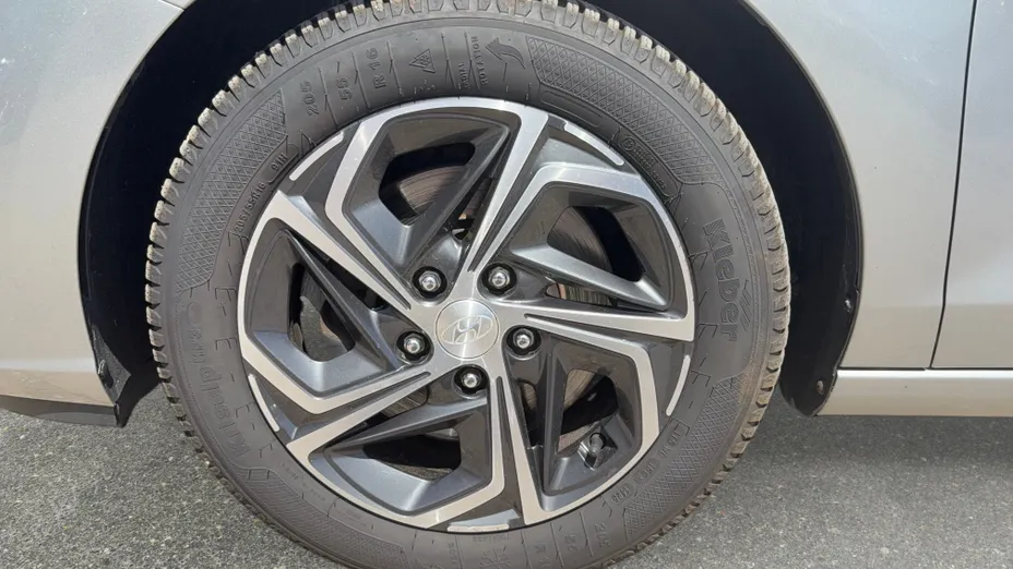 HYUNDAI i30 i30 1.5 DPI Smart