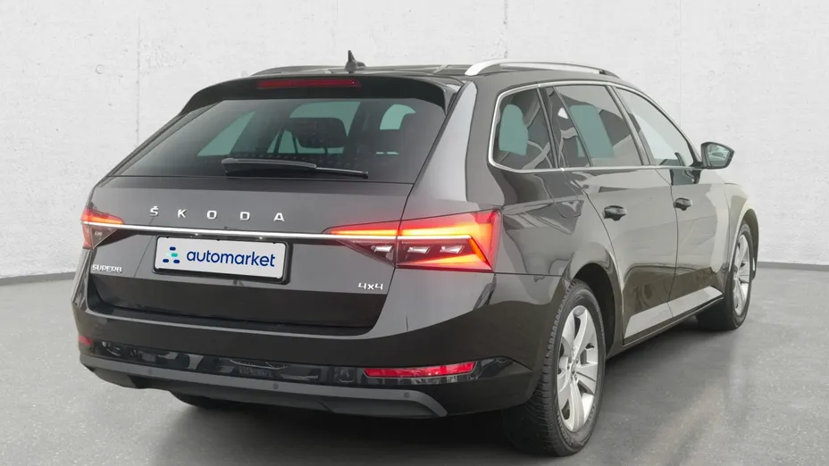 SKODA Superb Superb 2.0 TDI SCR 4x4 Style DSG