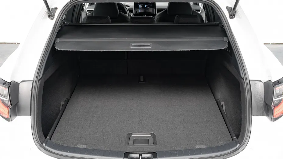 SUZUKI Swace Swace 1.8 Hybrid Premium Plus CVT