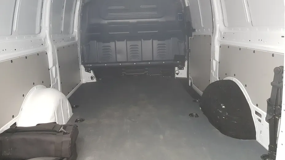 MERCEDES-BENZ Vito eVito 111 L2 447.603