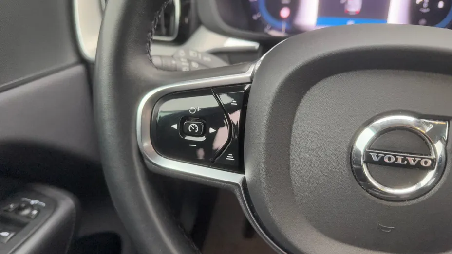 VOLVO XC60 XC60 B4 B Plus Bright aut
