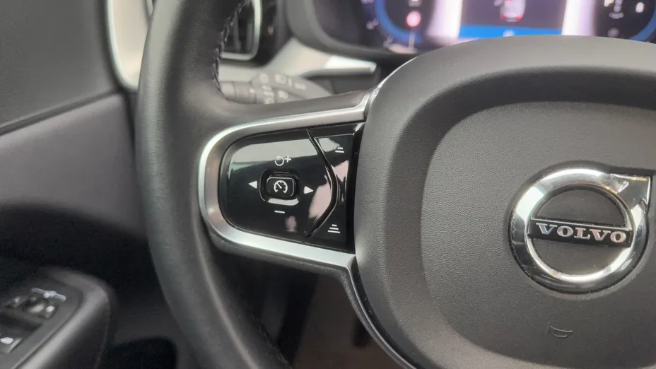 VOLVO XC60 XC60 B4 B Plus Bright aut