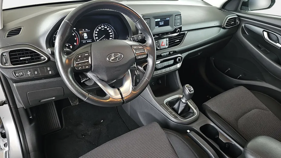 HYUNDAI i30 i30 1.5 DPI Classic +