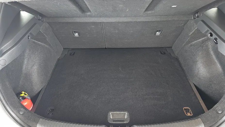 HYUNDAI i30 i30 1.5 DPI Classic +