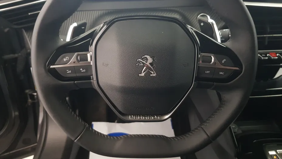 PEUGEOT 2008 2008 1.2 PureTech Allure S&S EAT8