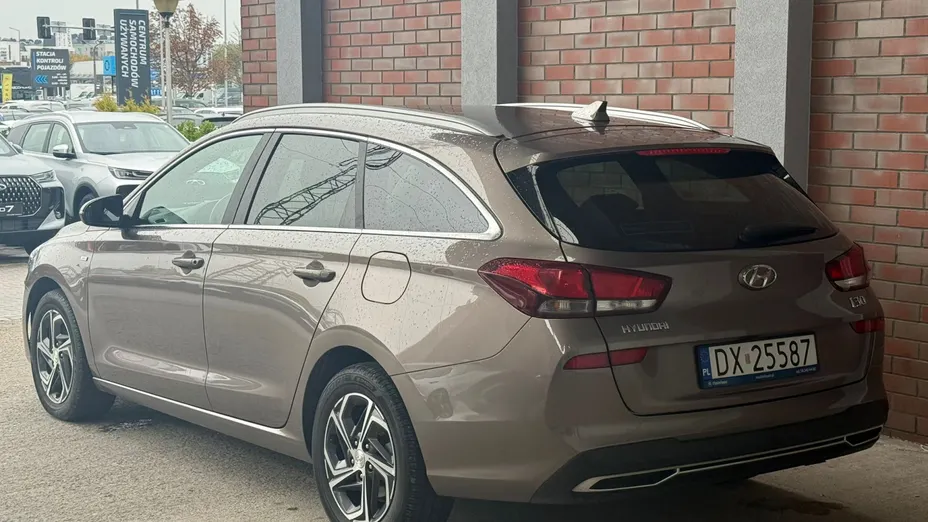 HYUNDAI i30 i30 1.5 T-GDI 48V Comfort DCT