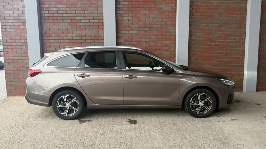 HYUNDAI i30 i30 1.5 T-GDI 48V Comfort DCT