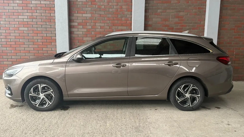 HYUNDAI i30 i30 1.5 T-GDI 48V Comfort DCT