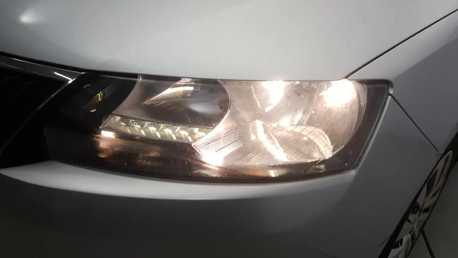 SKODA Rapid Rapid 1.0 TSI Ambition