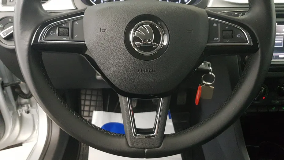 SKODA Rapid Rapid 1.0 TSI Ambition