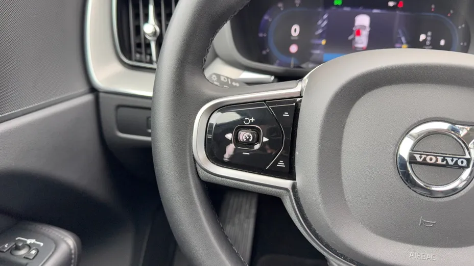 VOLVO XC60 XC60 B4 D AWD Plus Bright aut
