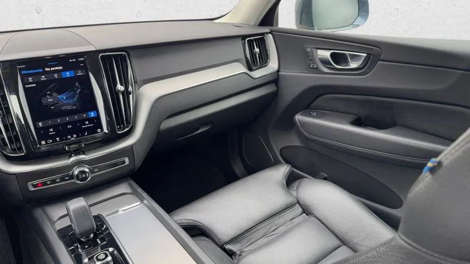 VOLVO XC60 XC60 B4 D AWD Plus Bright aut