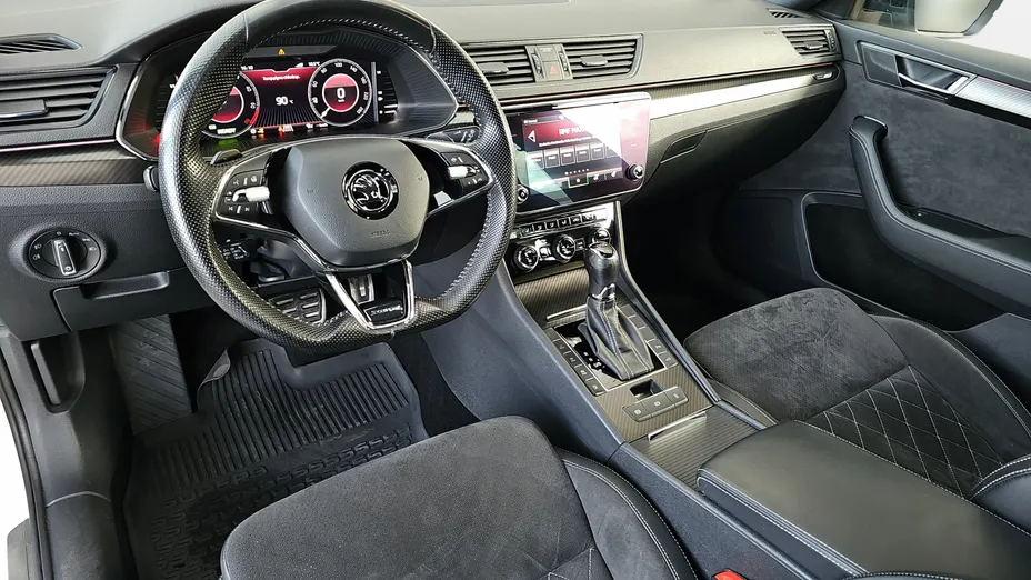 SKODA Superb Superb 1.4 TSI Plug-In Hybrid Sportline DSG