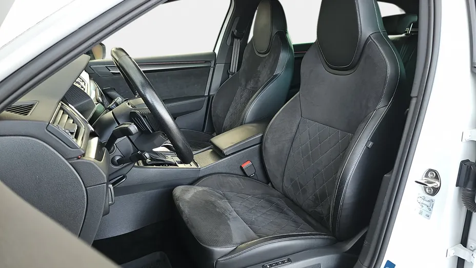 SKODA Superb Superb 1.4 TSI Plug-In Hybrid Sportline DSG