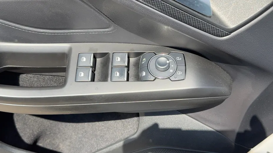 FORD Focus Focus 1.0 EcoBoost mHEV ST-Line X aut