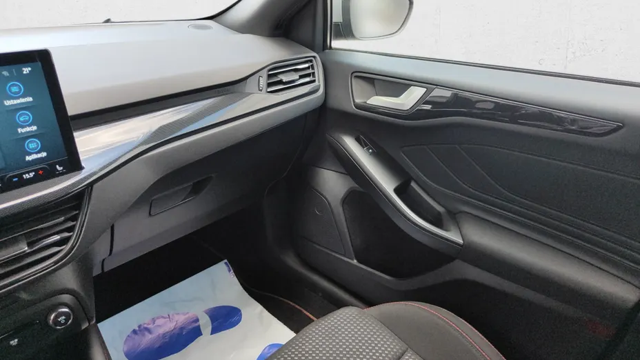 FORD Focus Focus 1.0 EcoBoost mHEV ST-Line X aut