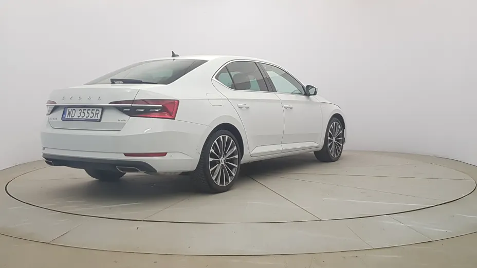 SKODA Superb Superb 2.0 TSI 4x4 L&K DSG