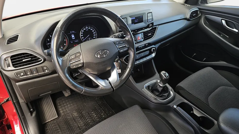 HYUNDAI i30 i30 1.5 DPI Classic +