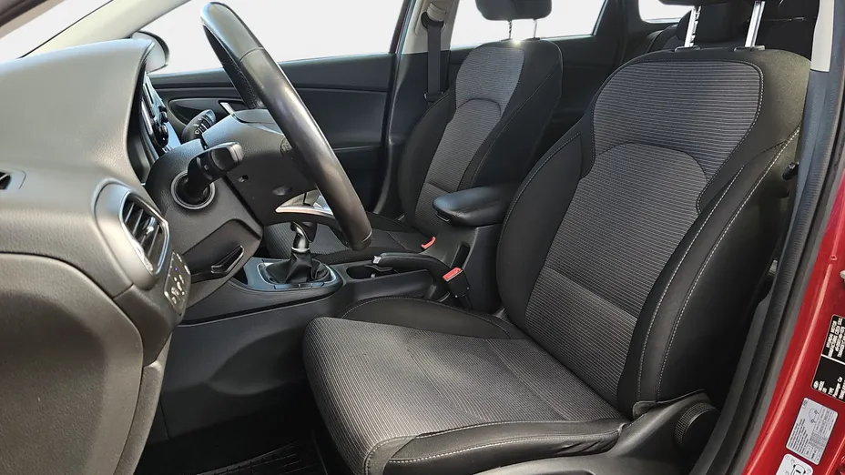 HYUNDAI i30 i30 1.5 DPI Classic +