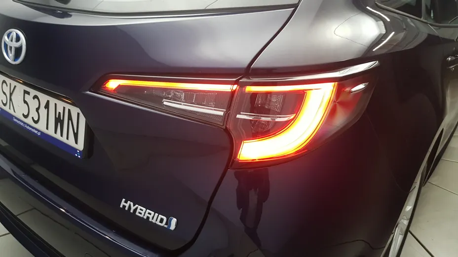 TOYOTA Corolla Corolla 2.0 Hybrid Comfort