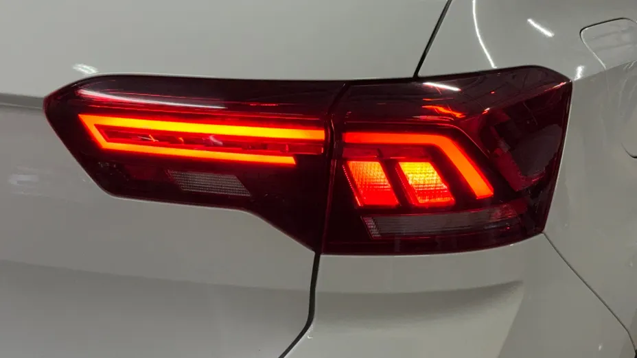 VOLKSWAGEN T-ROC T-ROC 1.5 TSI R-Line DSG