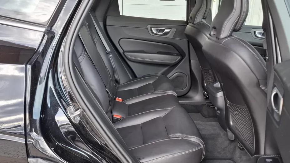 VOLVO XC60 XC60 B4 D Plus Bright aut