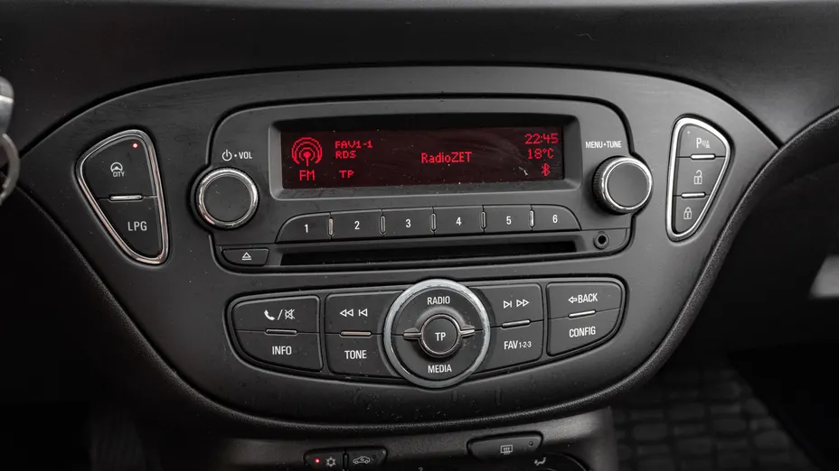 OPEL Corsa Corsa 1.4 LPG Enjoy