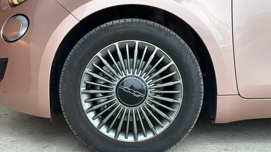 FIAT 500 500 3+1 42 kWh Icon