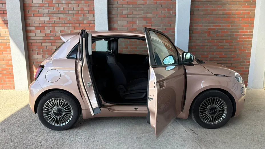 FIAT 500 500 3+1 42 kWh Icon