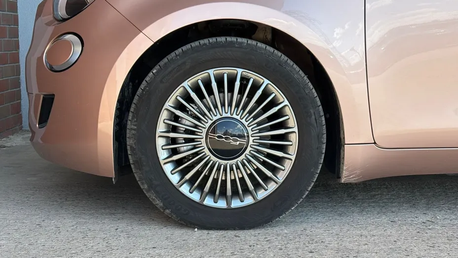 FIAT 500 500 3+1 42 kWh Icon