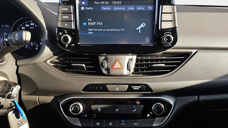 HYUNDAI i30 i30 1.0 T-GDI Modern