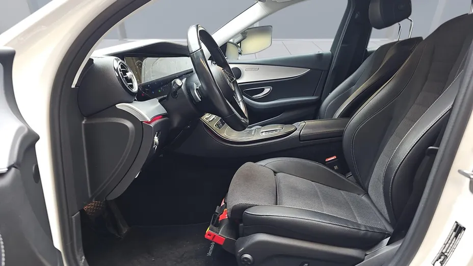 MERCEDES-BENZ E Klasa E 220 d 4-Matic