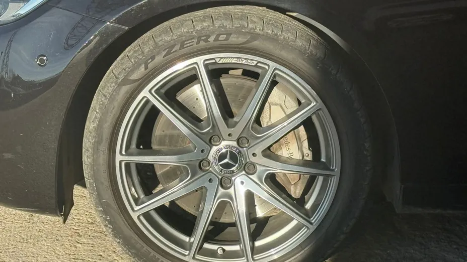 MERCEDES-BENZ E Klasa E 300 de AMG