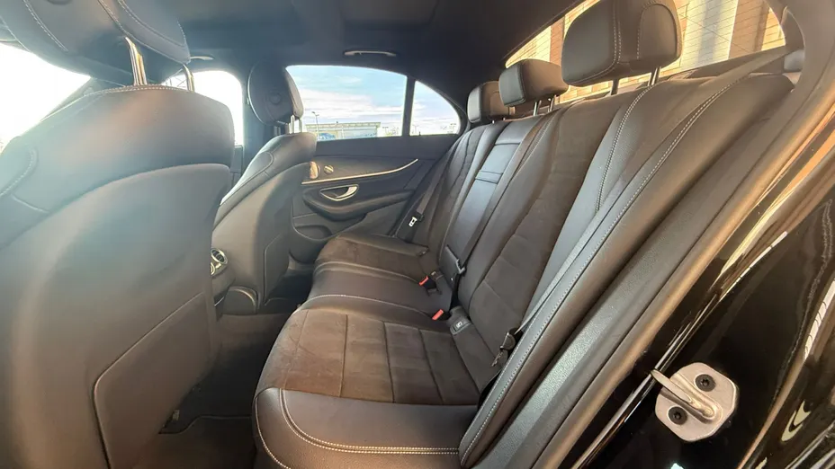 MERCEDES-BENZ E Klasa E 300 de AMG