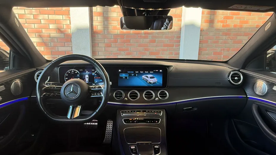 MERCEDES-BENZ E Klasa E 300 de AMG