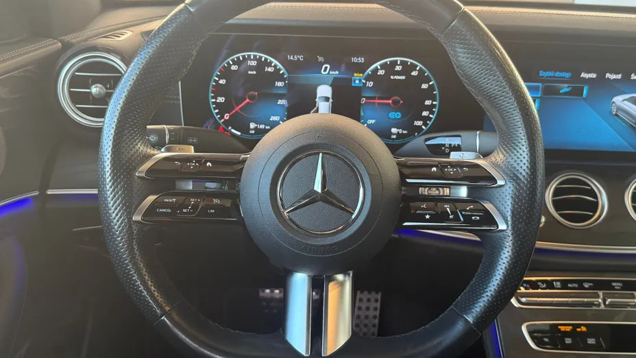 MERCEDES-BENZ E Klasa E 300 de AMG