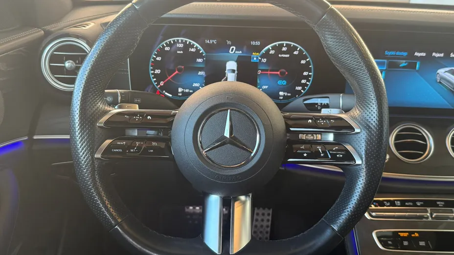 MERCEDES-BENZ E Klasa E 300 de AMG